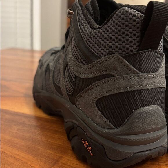 NWT New Hi-Tec Ravus Mid Black Gray Hiking Boots Size 9 Mens main image 8